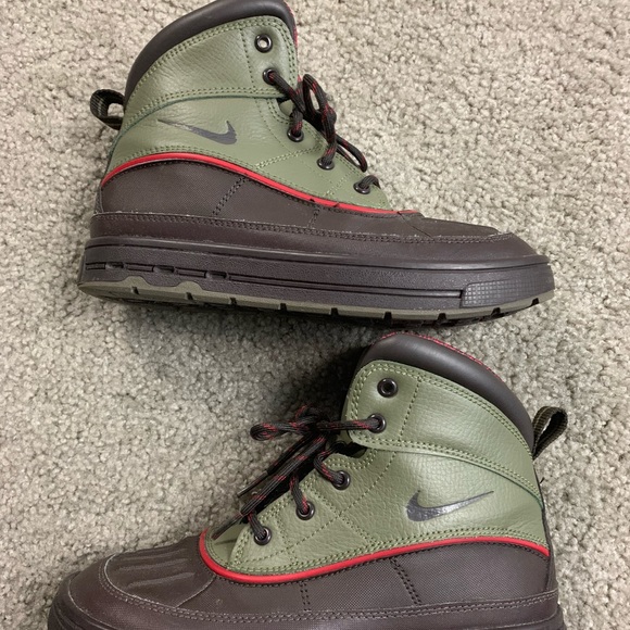 nike duck boots boys
